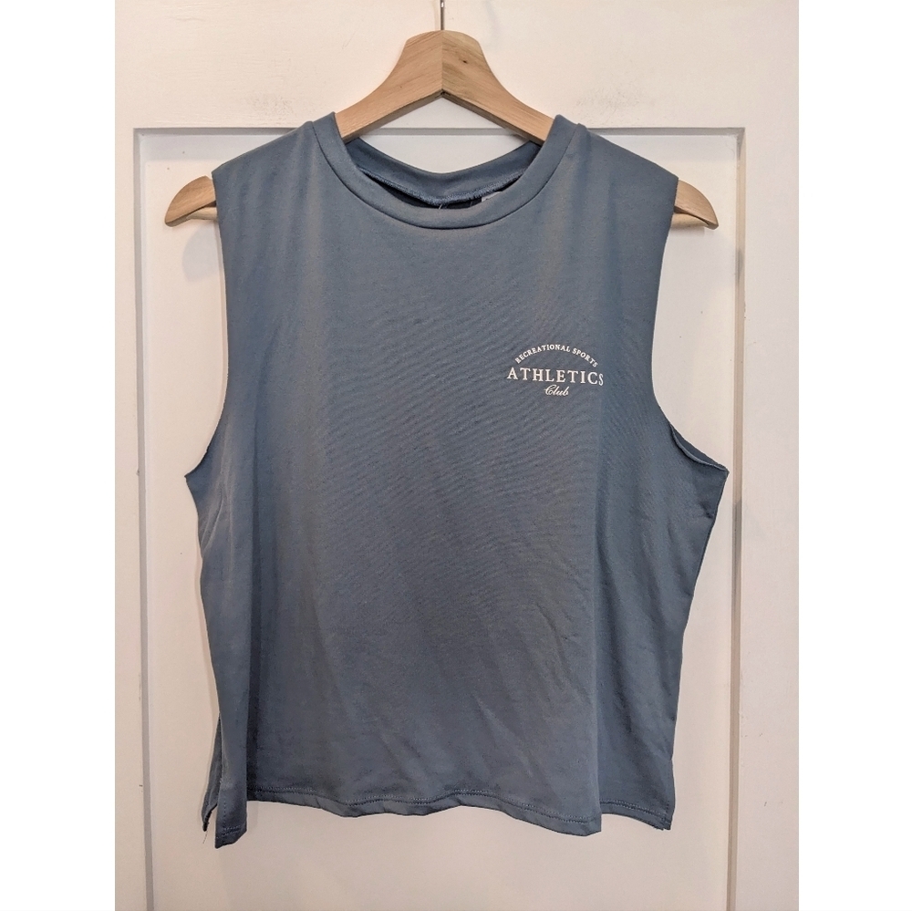 NWT Good hYOUman | The Lili Active Crop in Athletics Club print